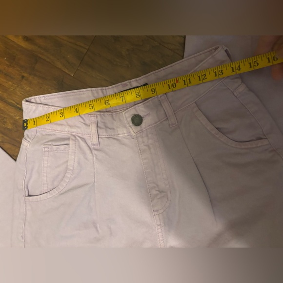 Nasty Gal pleated front High-Waisted taper jeans 4 - Picture 10 of 10